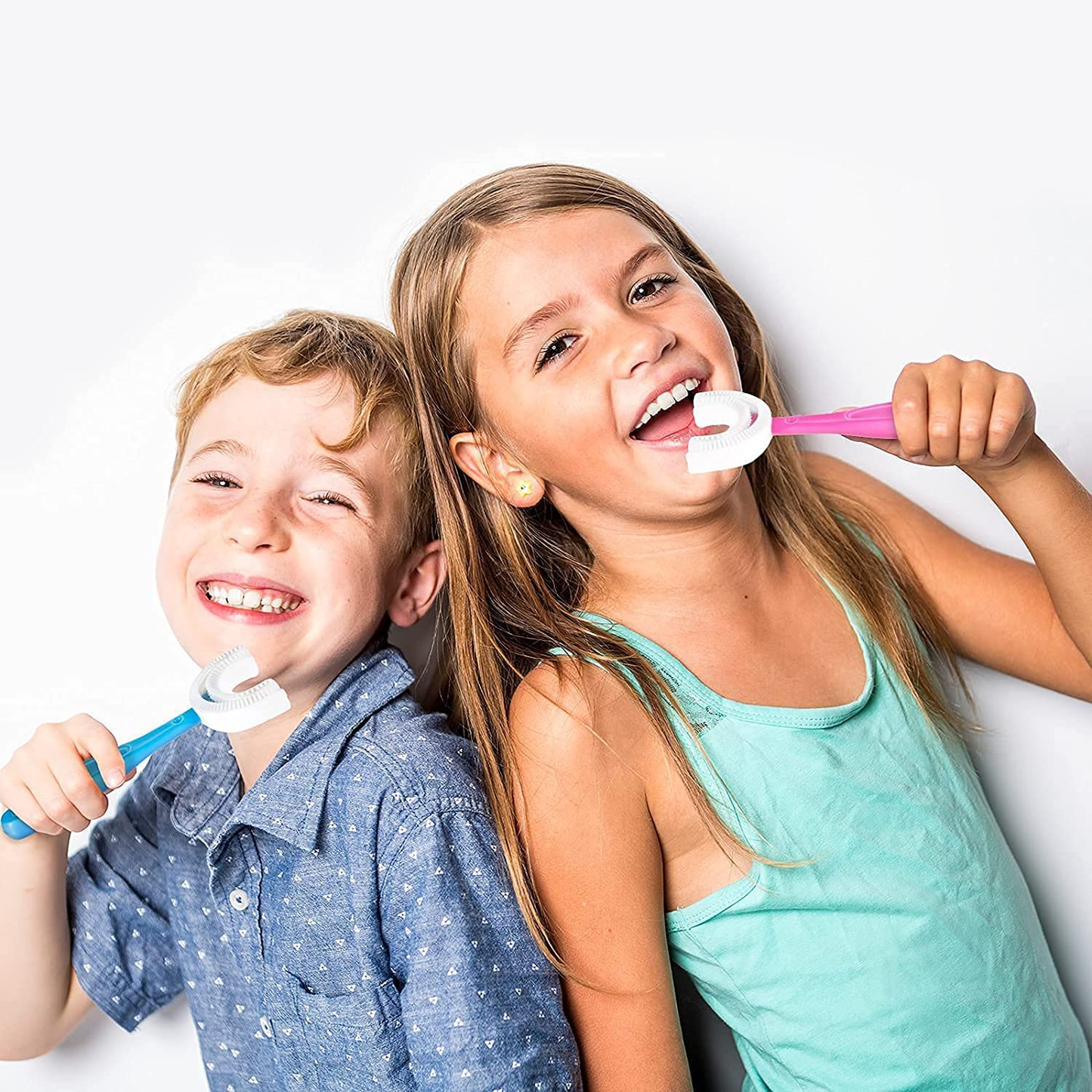 (Without Box)1 PC - 360 Degree U-Shaped Baby Toothbrush Children Child Toothbrush Teethers Baby Brush Silicone Kids Teeth Oral Care Cleaning (random color)